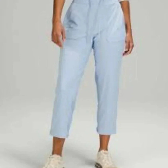 Lululemon Beyond the  Studio Crop Blue Linen Swift Fabric 8 - Picture 4 of 15